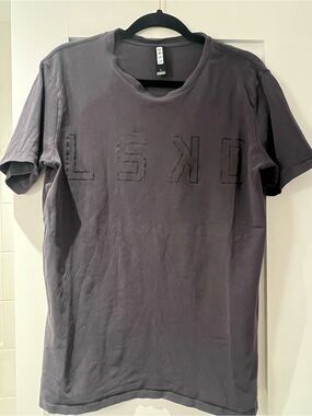 LSKD Short-Sleeve Crew Tee in Charcoal Gray